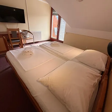 Jurcek Casa de hóspedes 3*