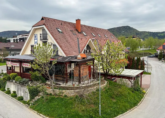 Jurcek Hiša za goste 3*