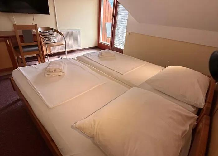 Jurcek Hiša za goste 3*